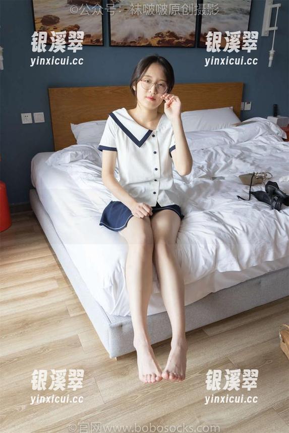 BoBoSocks袜啵啵 - 小淳的私拍：高跟鞋的双重性格，简直如同我内心的纠结。