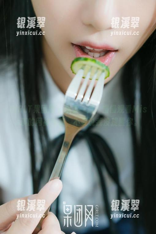 GIRLT果团网-Miss琪 GIRLT果团网 - 温柔一点,慢慢观看Miss琪的网袜合集,不要说我没提醒你。