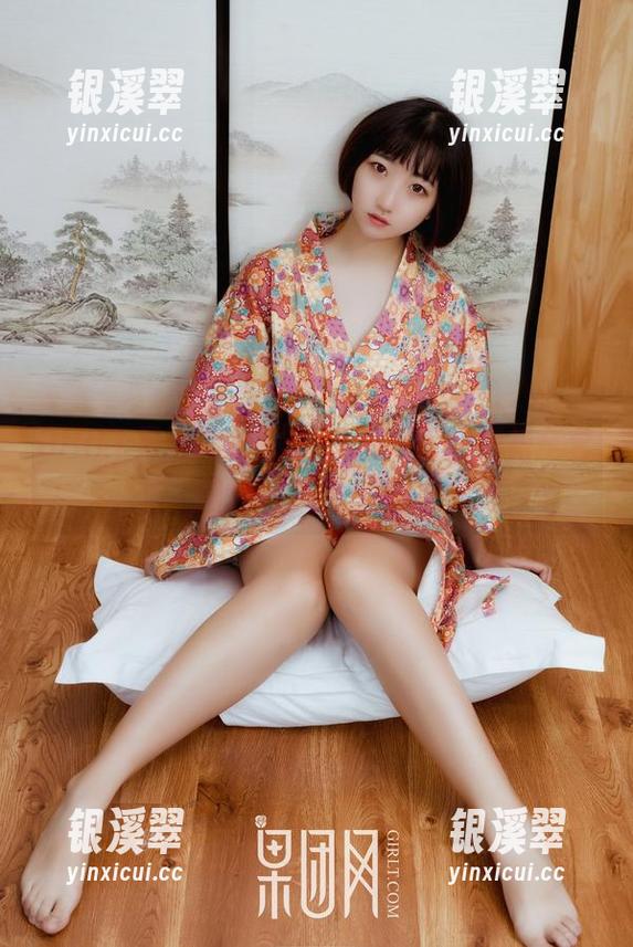 GIRLT果团网-周大萌 GIRLT果团网 - 是的,周大萌的短裙全套图片随机发出电波