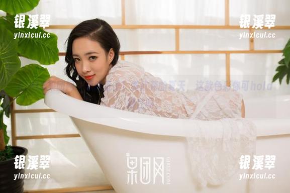 GIRLT果团网-黄歆苑 GIRLT果团网 - 原图直击!黄歆苑的夏天,这款色彩你可hold得住吗?