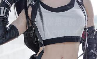 就把这组修女作品当做思考的角落吧,Sally Dorasnow总能给我意外。