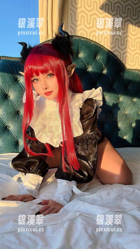SayoMomo礼服美图：这一身我只想在资源里收藏，不敢穿出来！