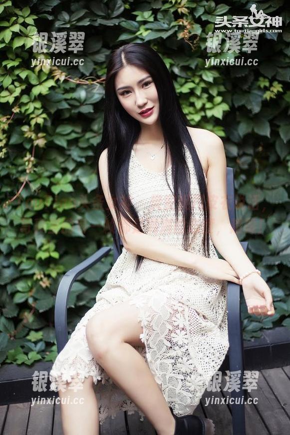TouTiao头条女神-樊安妮 TouTiao头条女神 - 樊安妮用皮衣说话,写真里的每一帧都是满满的态度,超赞!
