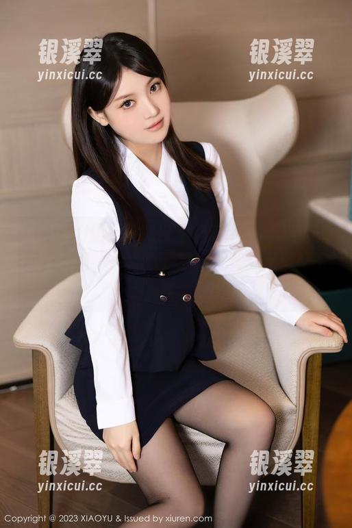 XIAOYU语画界-王馨瑶yanni XIAOYU语画界 - 王馨瑶yanni职业装:翻页原图,你以为是职场?其实是轻松写照。