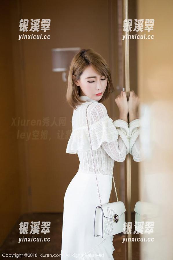 Xiuren秀人网-伍晓丽Shirley Xiuren秀人网 - 这图集里的伍晓丽Shirley空姐,让我觉得我也能坐个飞机!