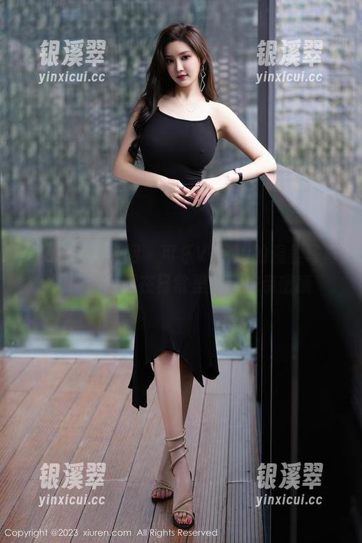 Xiuren秀人网 - 可乐Vicky的温柔写真图册：潜藏在日常里的那抹亲密感
