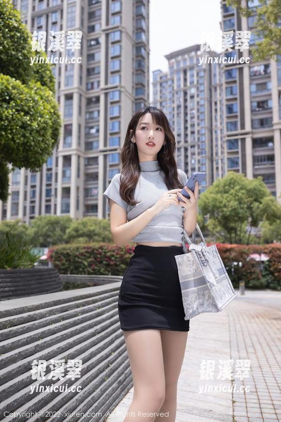 Xiuren秀人网-奈奈Fox Xiuren秀人网 - 在奈奈Fox的无圣光写真下,依旧是那样的,让人不甚平静的小甜心。