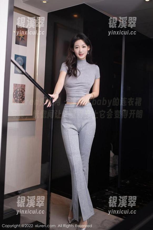 Xiuren秀人网 - 沫晓伊baby的连衣裙写真，恍惚间让人觉得穿上它会变得开朗起来？