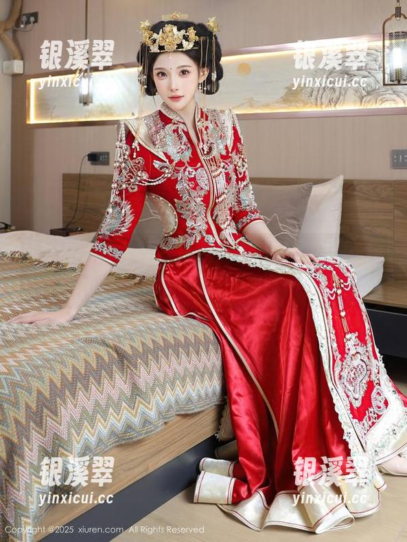 Xiuren秀人网-白洁Bessie Xiuren秀人网 - 图包新风尚:白洁Bessie的职业装中暗藏的趣味何在?