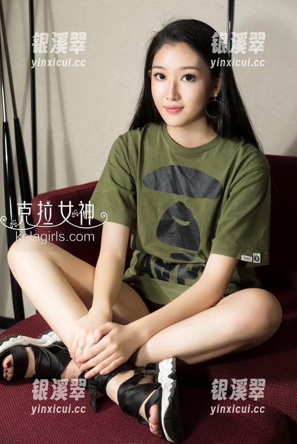 克拉女神-姜璐 克拉女神 - 姜璐的JK美图,这身制服太能撩了,分享一下我的小想法。