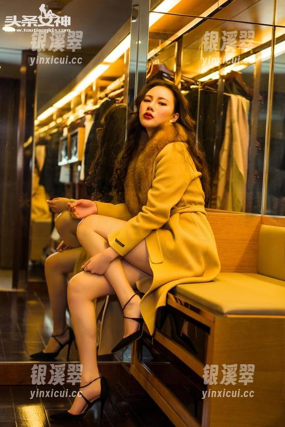 头条女神-李丽莎 头条女神 - 高清原图呈现的李丽莎可爱到窒息,你还敢不看?