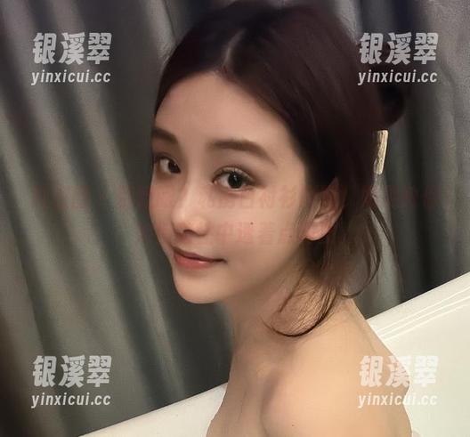 奶雯 微密圈 - 别眨眼?私房白衬衫原图,奶雯教你如何随性中透着点调皮