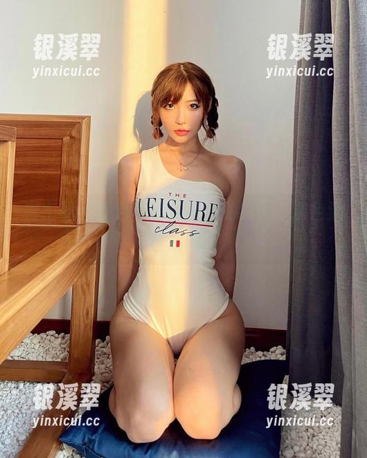 妮是老虎 微密圈 - 图包与妮是老虎的约会,灰色油丝在闪烁