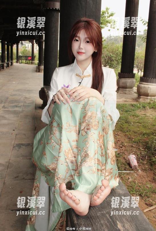 小众视觉-灵灵 小众视觉 - 灵灵的纯白合集,不花钱也能白得飞起,快来一起白个够吧!