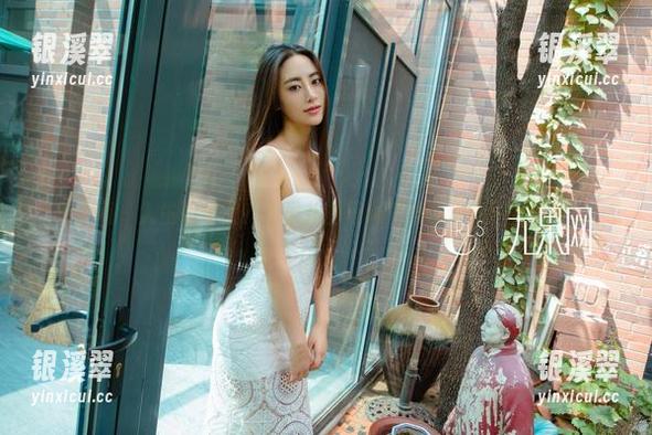 尤果网-松果儿 尤果网 - 人生如瑜伽?松果儿的写真壁纸教你如何假装专业!