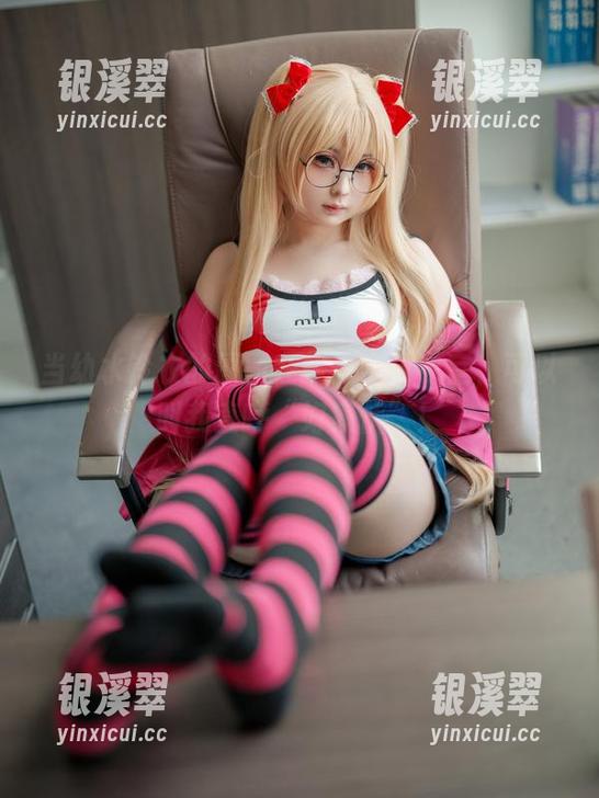 当幼水铃衣的原图在线冲击更衣室，可以叫我直呼“好家伙”！