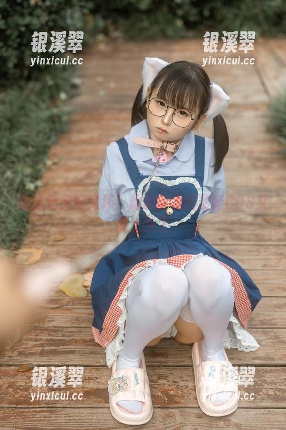 这泳池又好又坏！幼水铃衣的最新COS又要上头了
