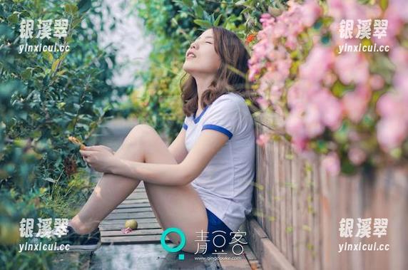推女神-杨诺依 推女神 - 我说,杨诺依的棉袜和原图更新间的奇特联系,你们发现了吗?