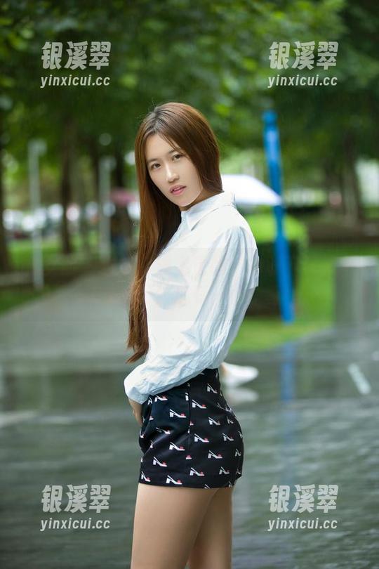 推女郎-杨伊 推女郎 - 当杨伊遇上透明:你敢下载原图,就al吧!总有一种新奇!