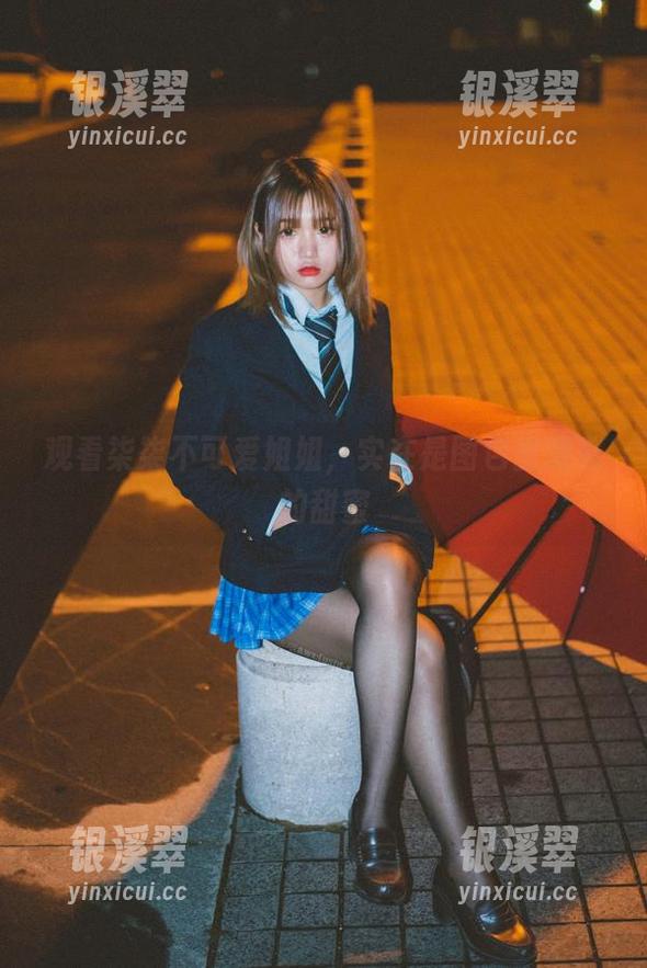 柒柒不可爱 观看柒柒不可爱姐姐,实在是图包里藏着的甜蜜