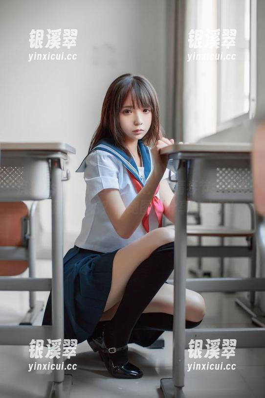 疯猫ss 疯猫ss和她的白色毛衣:猜猜春节会不会在圣诞里降临?偷跑图片分享给大家!
