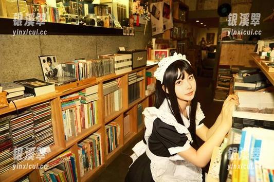 白莉爱吃巧克力 白莉爱吃巧克力的miku在无圣光中闪耀,细节感人,哈哈。