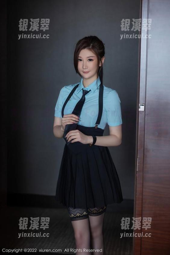 秀人网 - 照片展示，FoxYini孟狐狸穿连体衣，那姿势可是摄人心魄，快来免费收图！