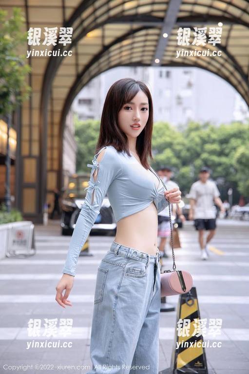 秀人网-伊诺 秀人网 - 当伊诺穿上白衬衫,图包决定了无圣光?