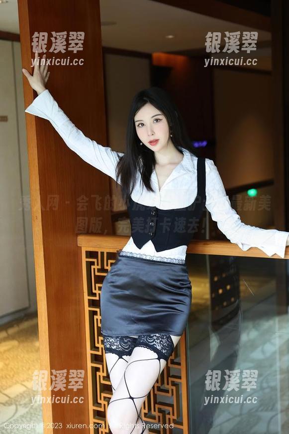 秀人网 - 会飞的小虎牙鸡血护士—最新美图版，完美打卡速去！