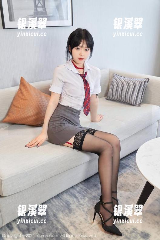 秀人网-可乐Vicky 秀人网 - 用心推荐可乐Vicky最新图集,丝袜中藏着她的小心思。