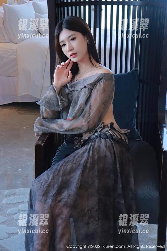 秀人网-唐安琪 秀人网 - 唐安琪的厨娘写真集,食材和姿态的完美碰撞?