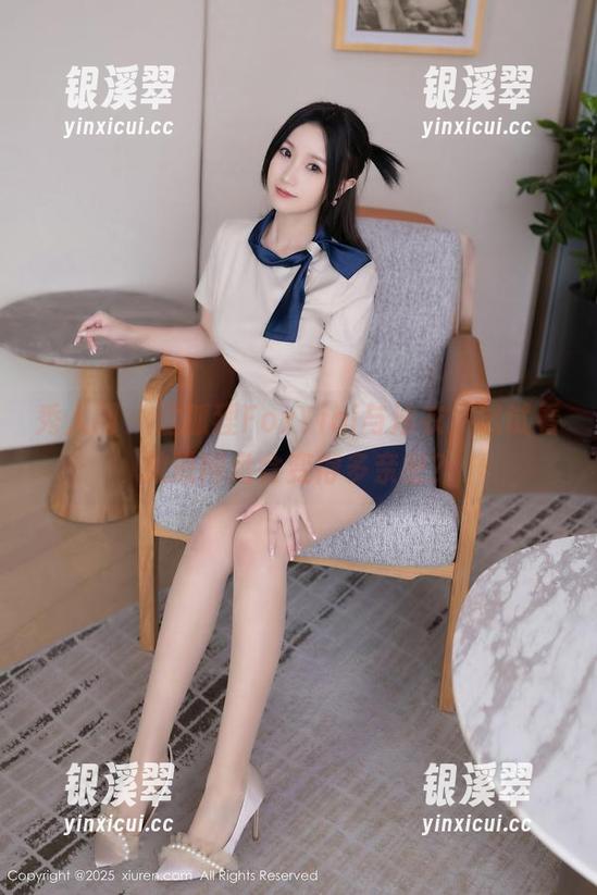 秀人网-孟狐狸FoxYini 秀人网 - 孟狐狸FoxYini与泳衣,试试看放进网盘会变得多亲密?