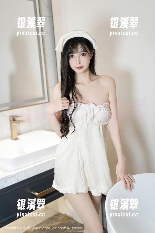 秀人网 - 或许，黄乐然的丝袜写真就是那种冷静又热烈的表达，想不想点开套图试试？