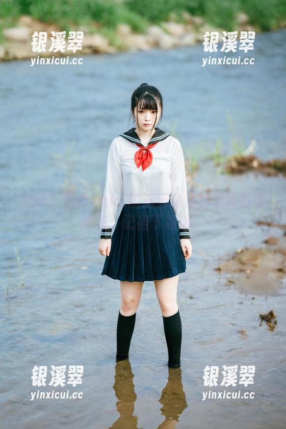 落落Raku 约吗?落落Raku的猫猫动漫制服版高清诱惑,记得下载哦!