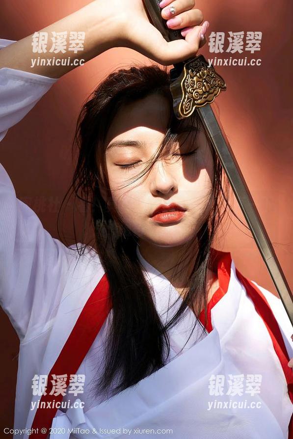 蜜桃社-真希 蜜桃社 - 看!真希的白丝美图,分享一下,值得收藏!