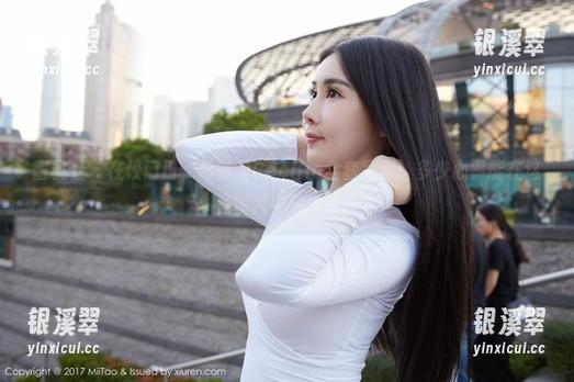蜜桃社 - 在校门口，陆萱萱Cecilia全套写真：多少心事能在这些图片中藏着呢？