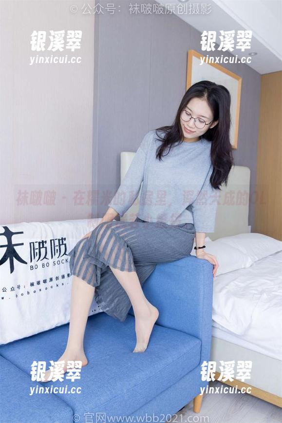 袜啵啵-糯米 袜啵啵 - 在糯米的私房里,浑然天成的OL制服恍若小撩拨。