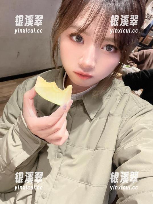 闪月半 闪月半的百变裸足美图,你见过这么可爱的脚吗?