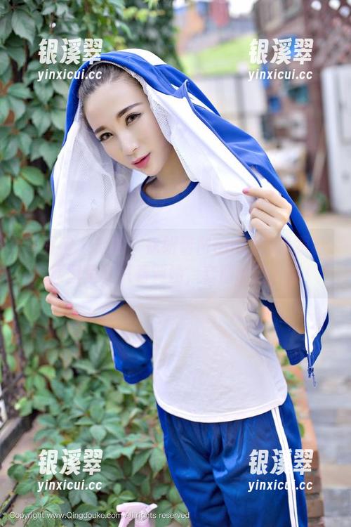 青豆客-徐妍馨Mandy 青豆客 - 哈哈,徐妍馨Mandy的高跟鞋,原图里我只看到她,套图比较风筝!